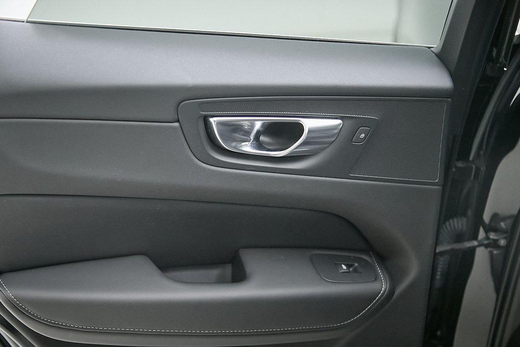 used 2021 Volvo XC60 car, priced at $26,895