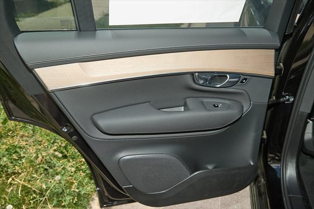 new 2025 Volvo XC90 car, priced at $67,919