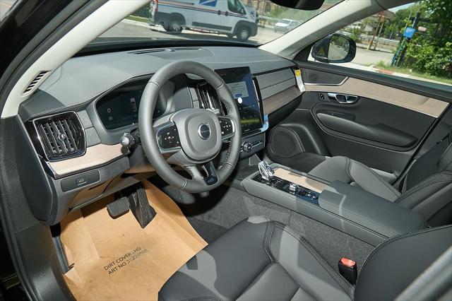 new 2025 Volvo XC90 car, priced at $67,919