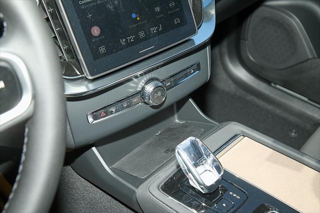 new 2025 Volvo XC90 car, priced at $67,919