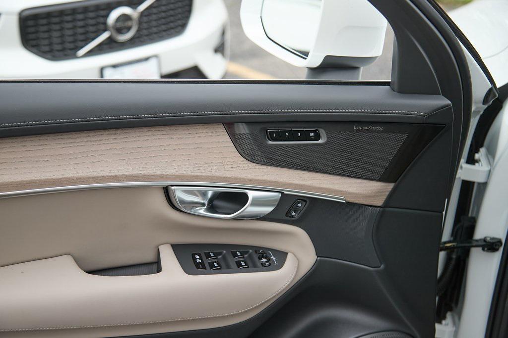 new 2026 Volvo XC90 car, priced at $68,825