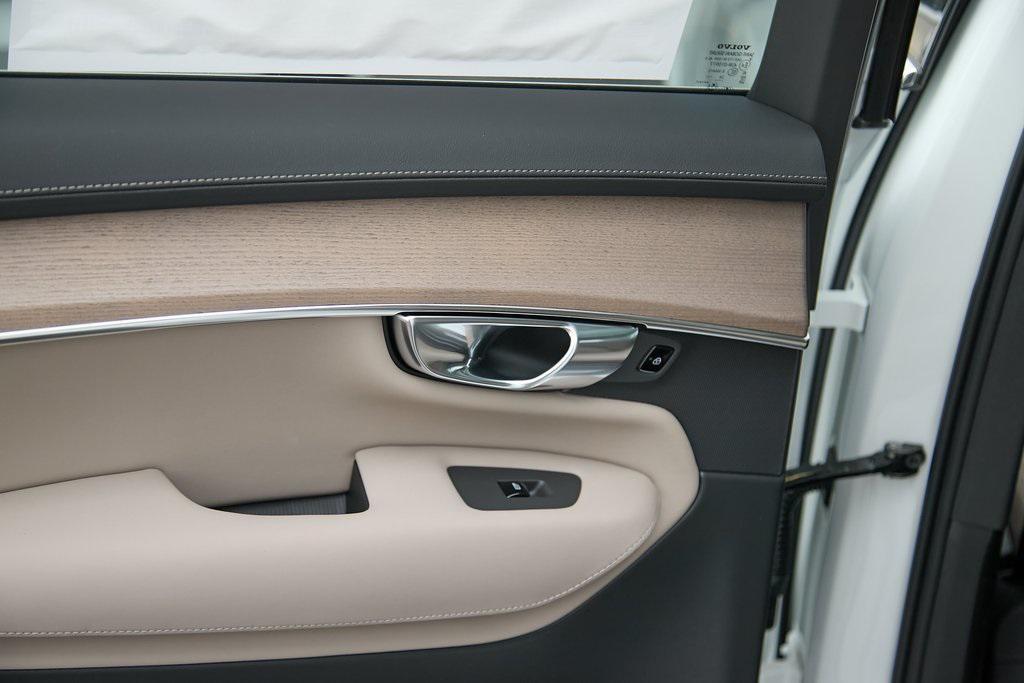new 2026 Volvo XC90 car, priced at $68,825