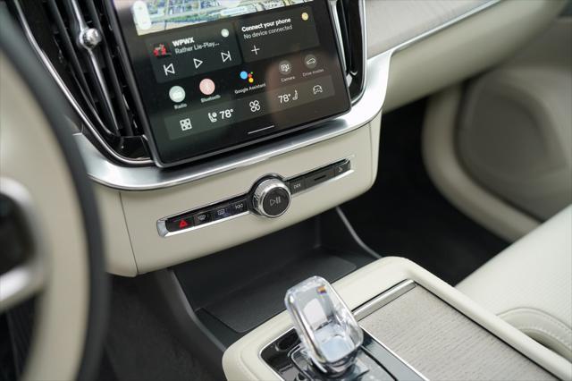 new 2025 Volvo XC90 car