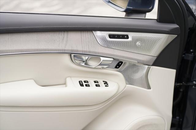 new 2025 Volvo XC90 car