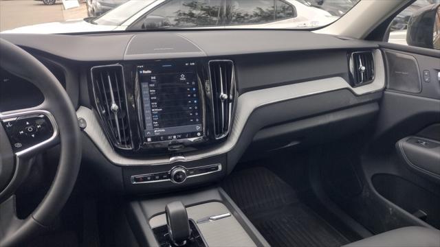new 2025 Volvo XC60 car
