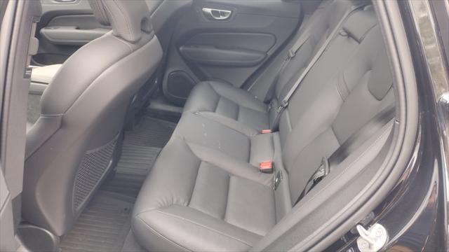 new 2025 Volvo XC60 car