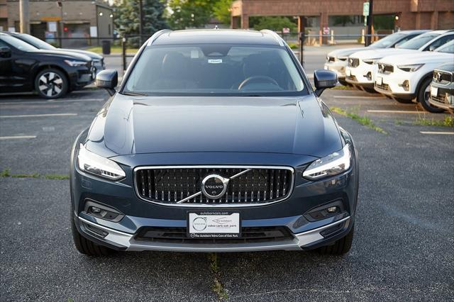 new 2025 Volvo V90 Cross Country car, priced at $64,165