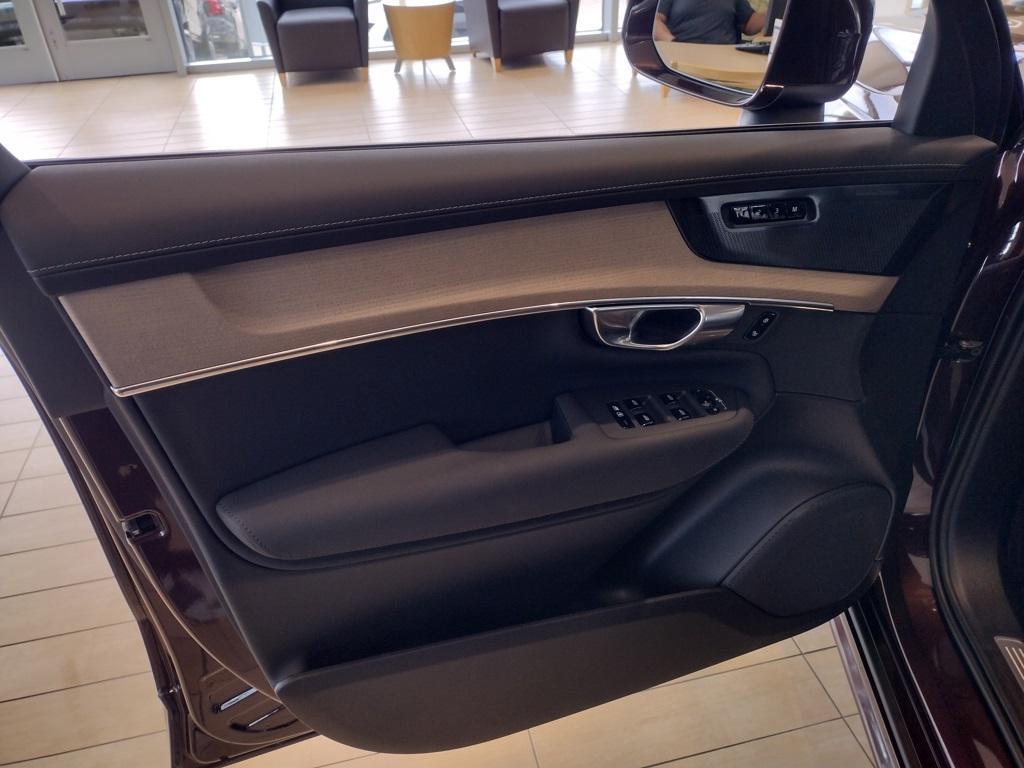 new 2026 Volvo XC90 car, priced at $68,600