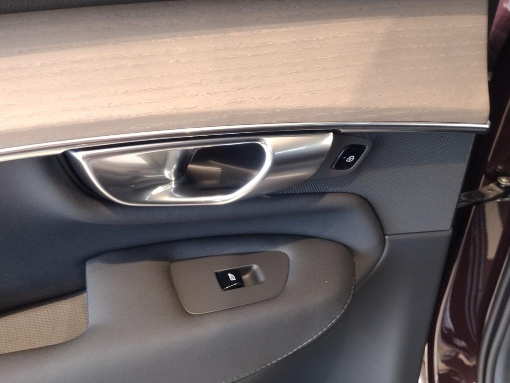 new 2026 Volvo XC90 car, priced at $68,600