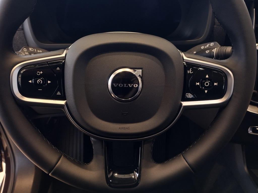 new 2026 Volvo XC90 car, priced at $68,600