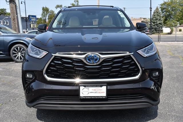 used 2021 Toyota Highlander Hybrid car, priced at $40,798