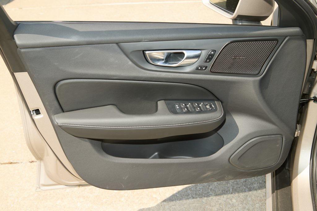 new 2025 Volvo V60 Cross Country car, priced at $56,459