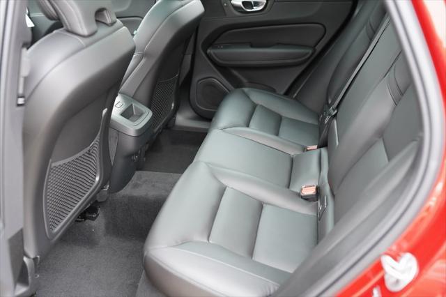 new 2025 Volvo XC60 car