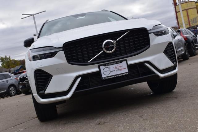 new 2025 Volvo XC60 Plug-In Hybrid car