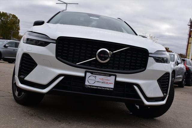 new 2025 Volvo XC60 Plug-In Hybrid car