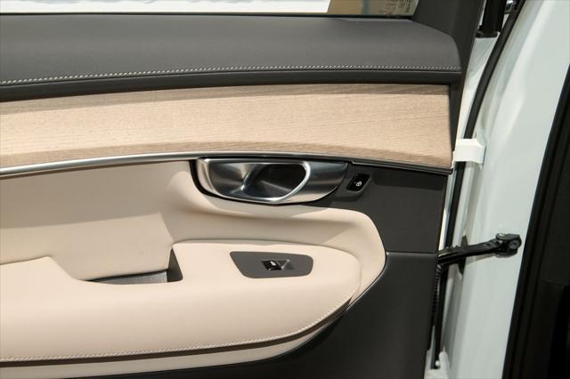 new 2025 Volvo XC90 car, priced at $66,772