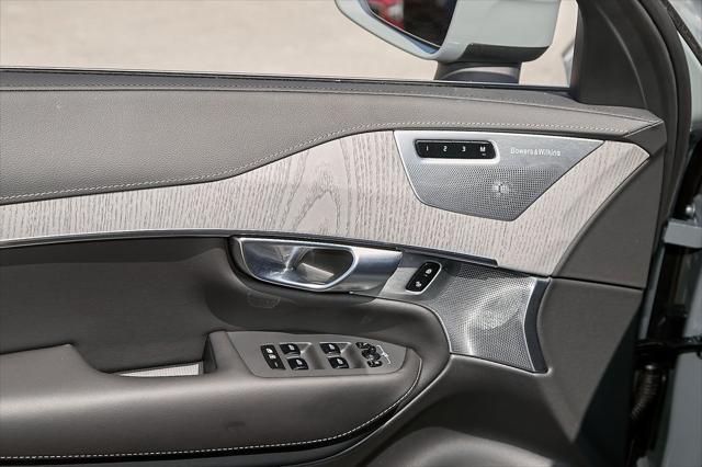 new 2025 Volvo XC90 car