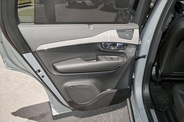 new 2025 Volvo XC90 car