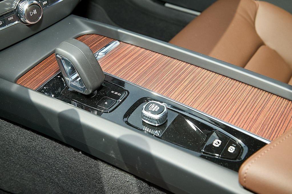 new 2025 Volvo V60 Cross Country car, priced at $48,995