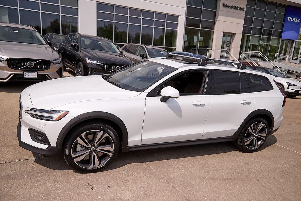 new 2025 Volvo V60 Cross Country car, priced at $48,995