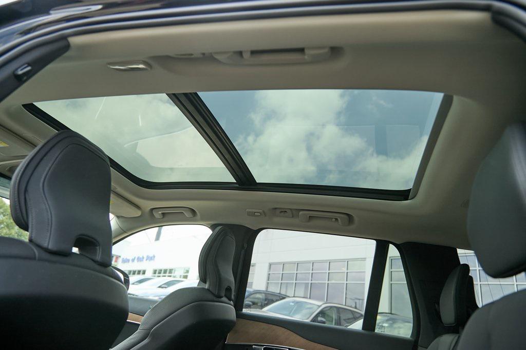 new 2025 Volvo XC90 car, priced at $50,995