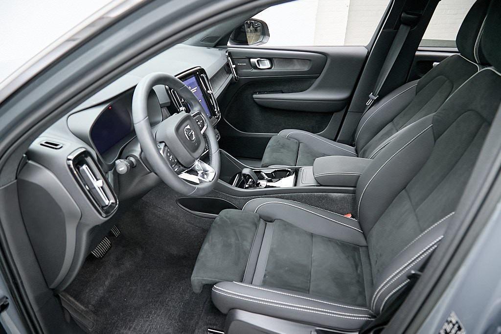 used 2023 Volvo XC40 Recharge Pure Electric car, priced at $32,495