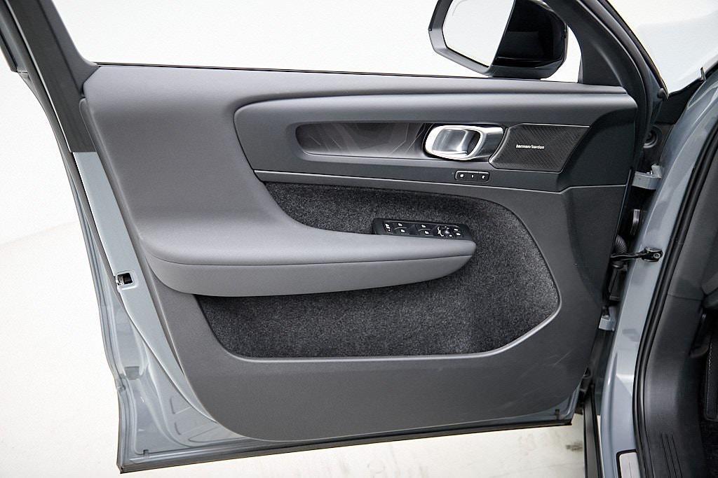 used 2023 Volvo XC40 Recharge Pure Electric car, priced at $32,495