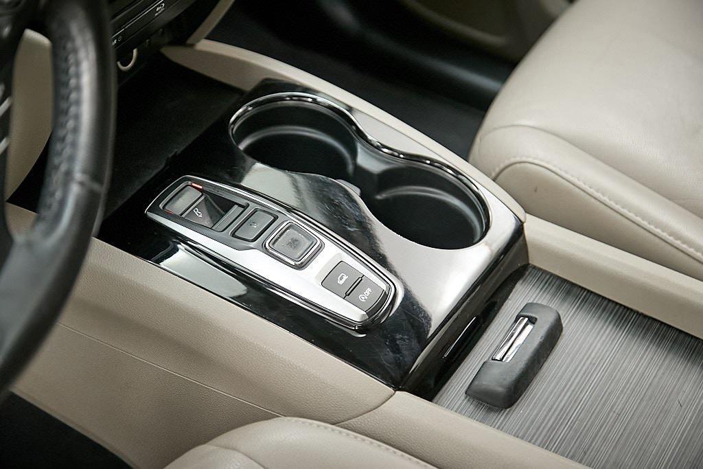 used 2016 Honda Pilot car, priced at $11,495