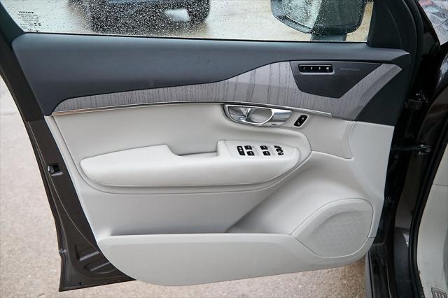 new 2025 Volvo XC90 car