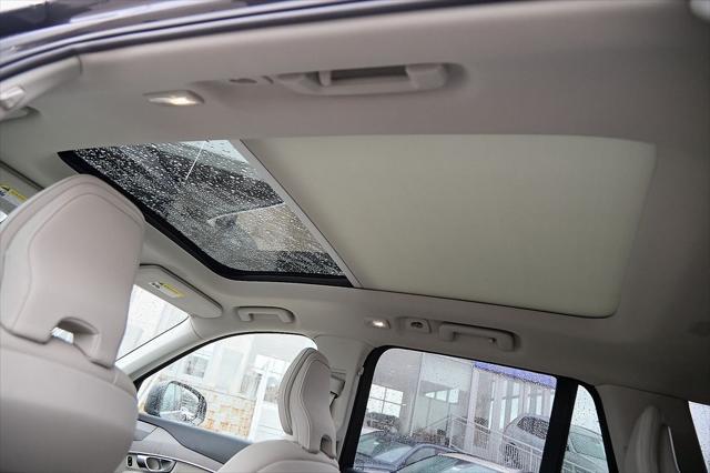 new 2025 Volvo XC90 car