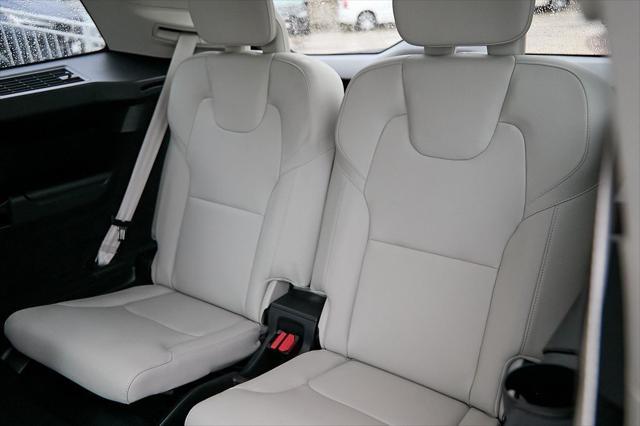 new 2025 Volvo XC90 car