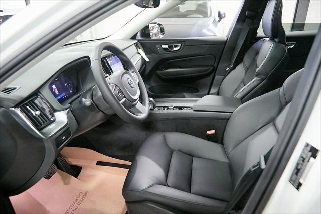 new 2025 Volvo XC60 car