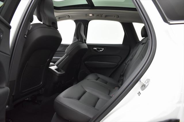 new 2025 Volvo XC60 car