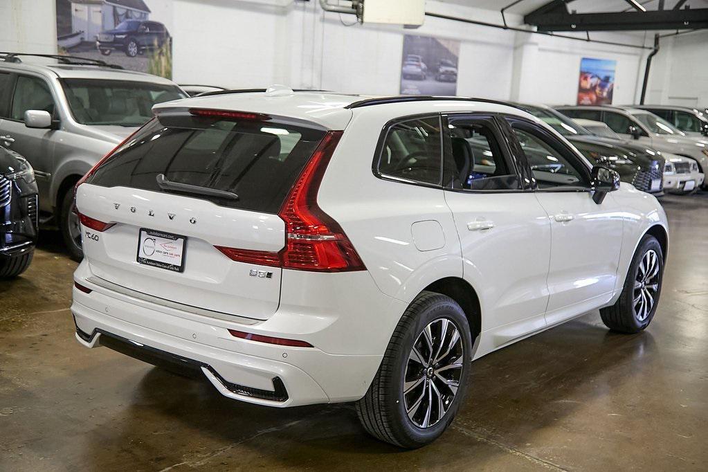 new 2025 Volvo XC60 car
