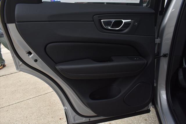 new 2025 Volvo XC60 car