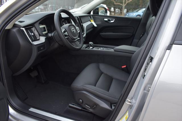new 2025 Volvo XC60 car