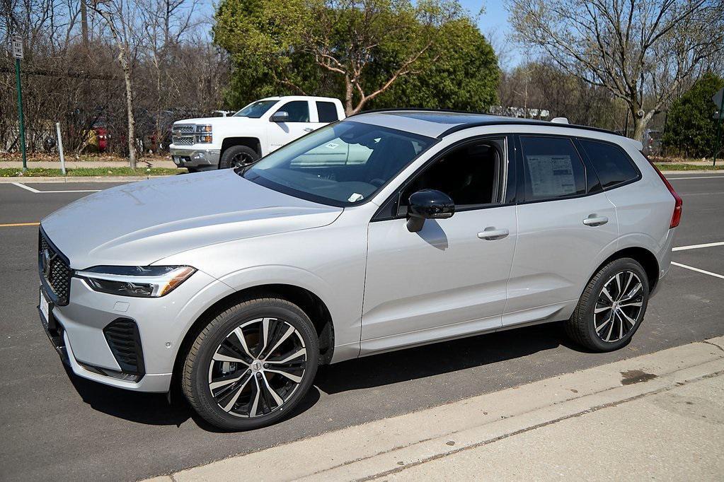 new 2025 Volvo XC60 car, priced at $54,854