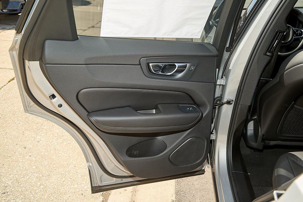 new 2025 Volvo XC60 car, priced at $54,854