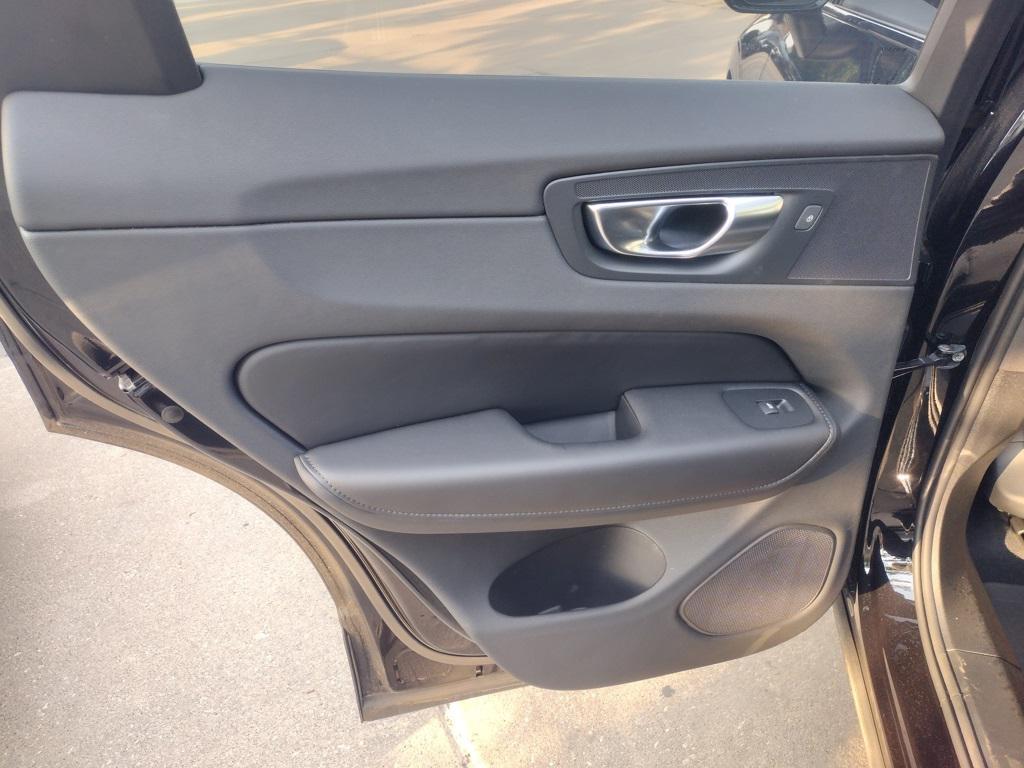 new 2025 Volvo XC60 car, priced at $51,462