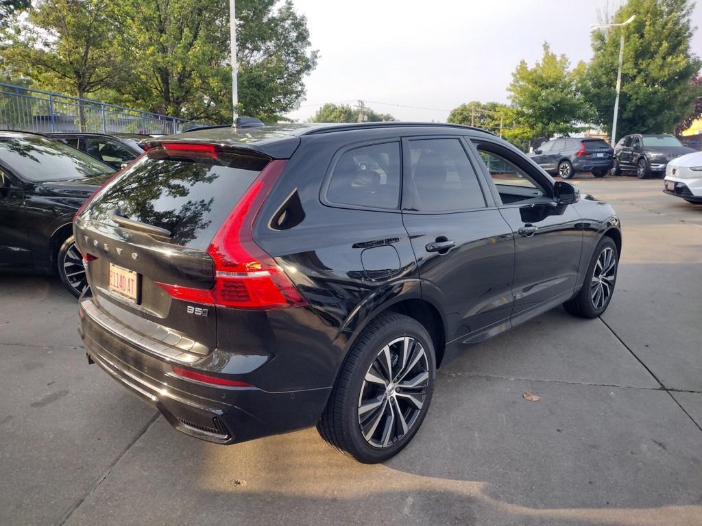 new 2025 Volvo XC60 car, priced at $51,462