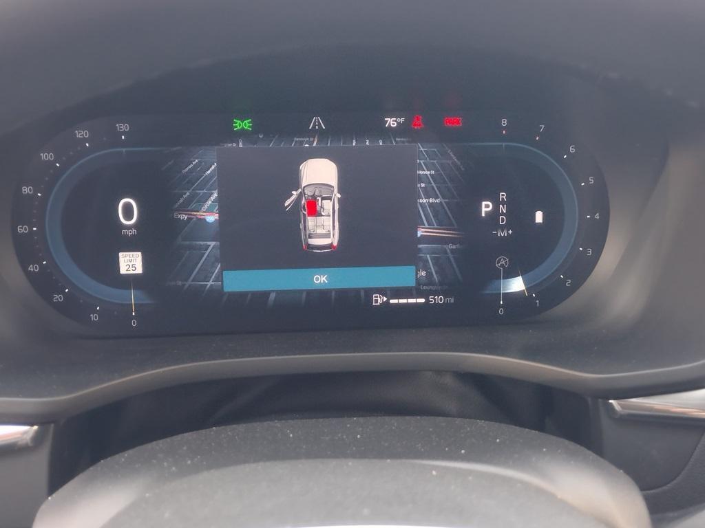 new 2025 Volvo XC60 car, priced at $51,462