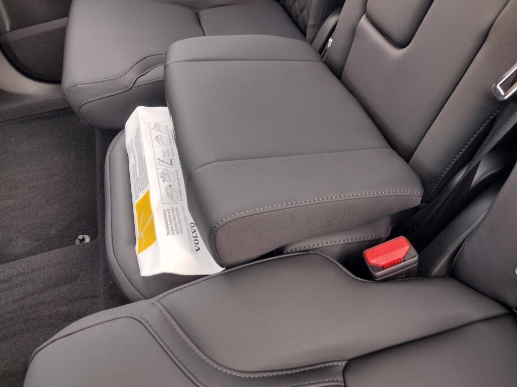 new 2025 Volvo XC90 car, priced at $64,168