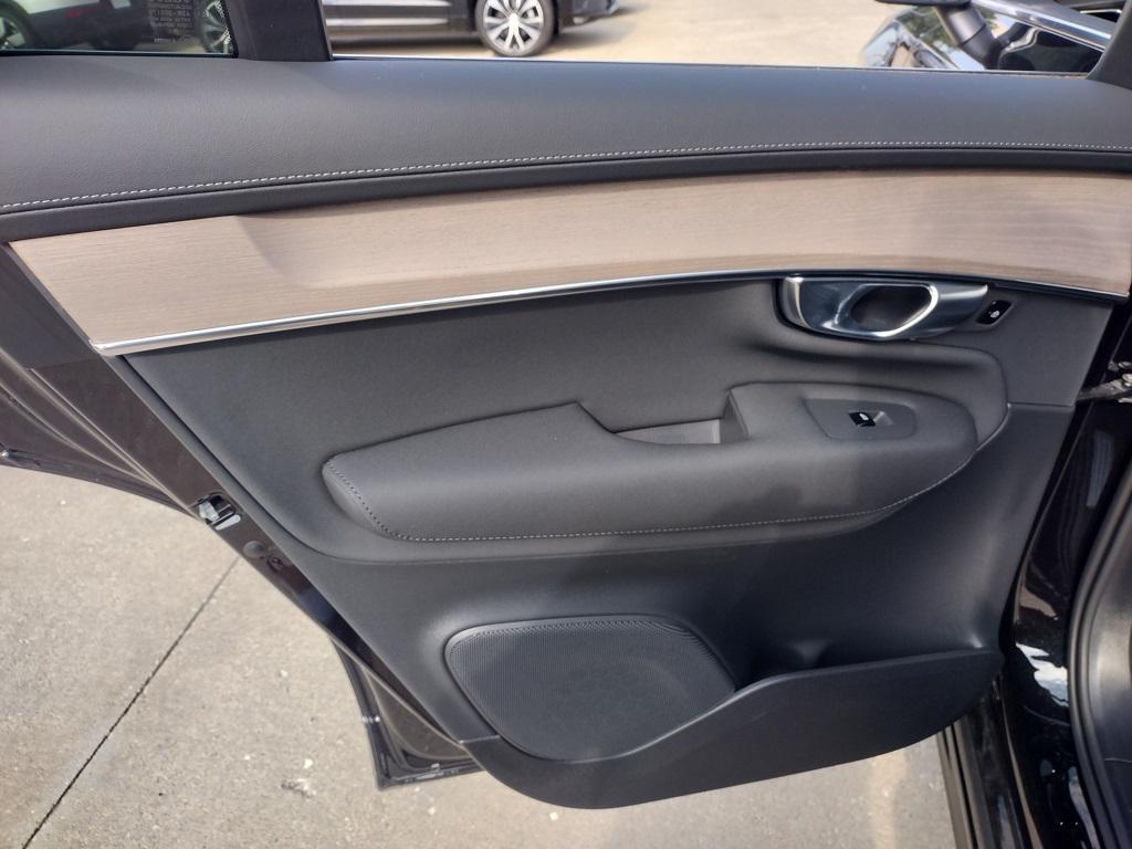 new 2025 Volvo XC90 car, priced at $64,168