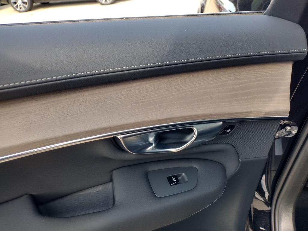 new 2025 Volvo XC90 car, priced at $64,168