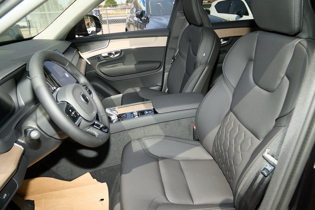 new 2025 Volvo XC90 car, priced at $67,215