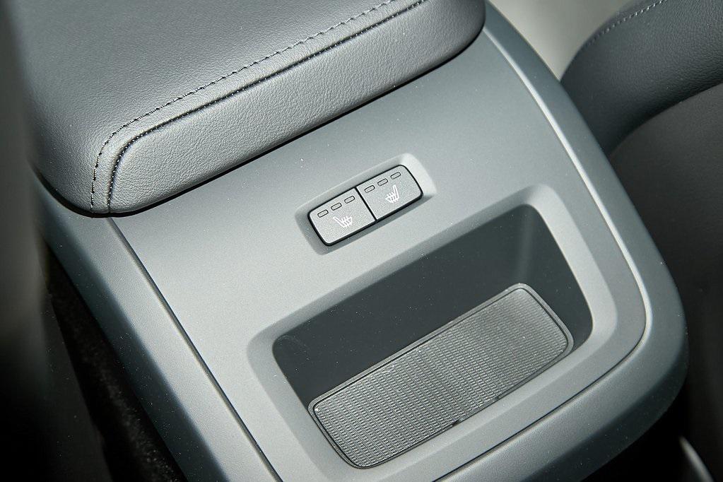 new 2025 Volvo XC60 car, priced at $47,489