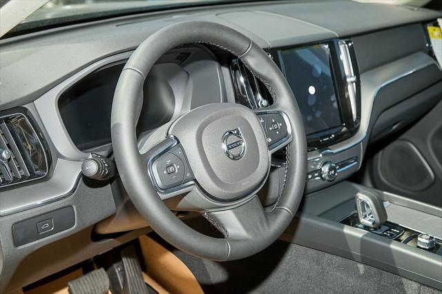 new 2025 Volvo XC60 car