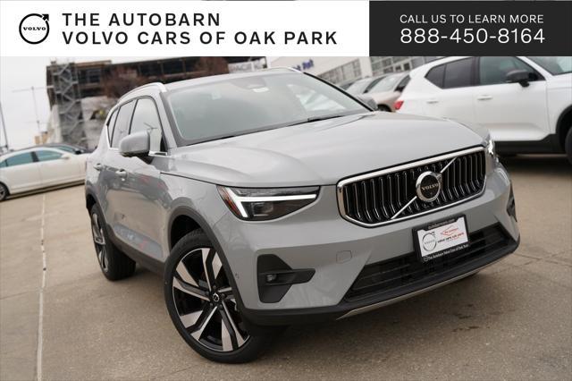 new 2025 Volvo XC40 car