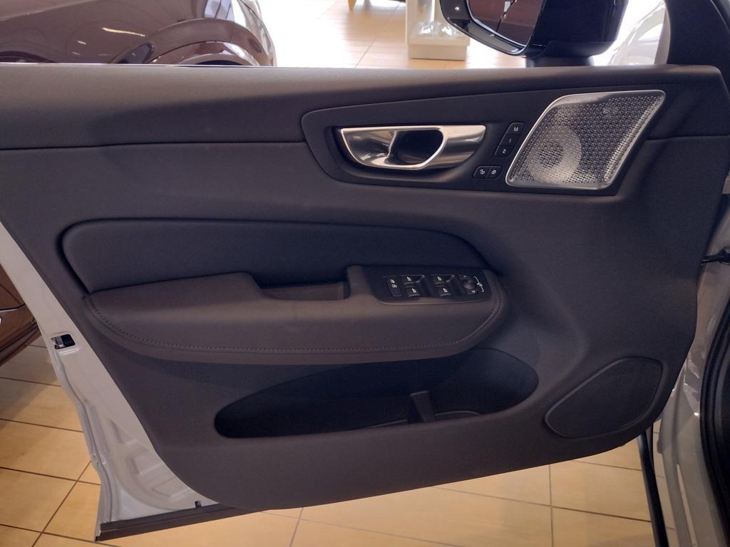 new 2026 Volvo XC60 car, priced at $67,870