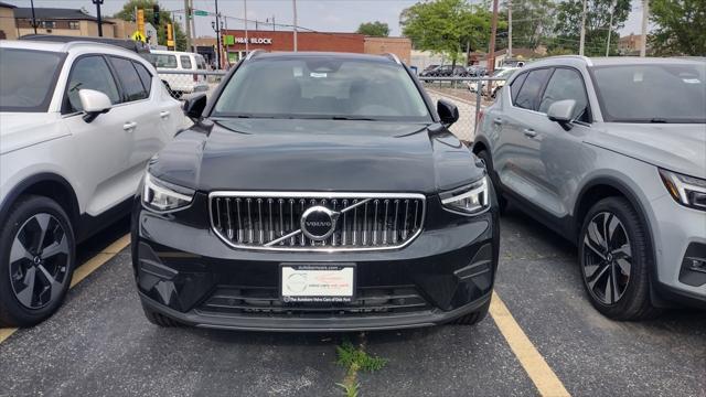 new 2025 Volvo XC40 car